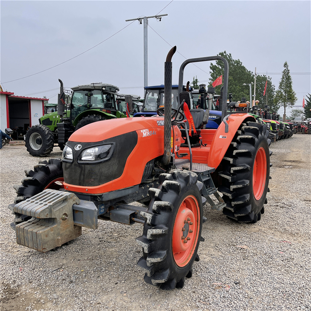 Ферма используется трактор Kubota 70HP 704