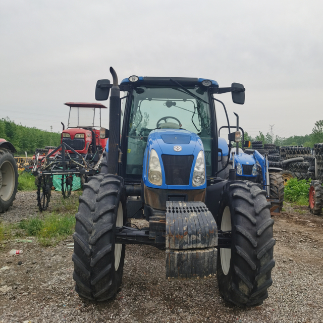 Вторая рука используется трактор NewHolland T6070 140HP 4WD хорошее качество для продажи использовало NewHolland на продажу